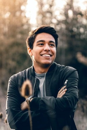 About Warren Wong VVEwJJRRHgk Unsplash